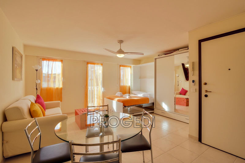 Photo Appartement Beausoleil Centre-ville, Location appartement 1 pièce 30 m²
