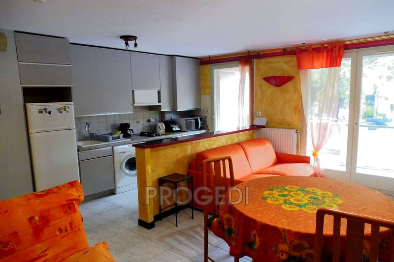 Photo Appartement Menton Location appartement 1 pièce 32 m²