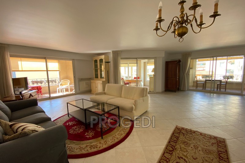 Photo Appartement Beausoleil Centre-ville, Location appartement 3 pièces 105 m²