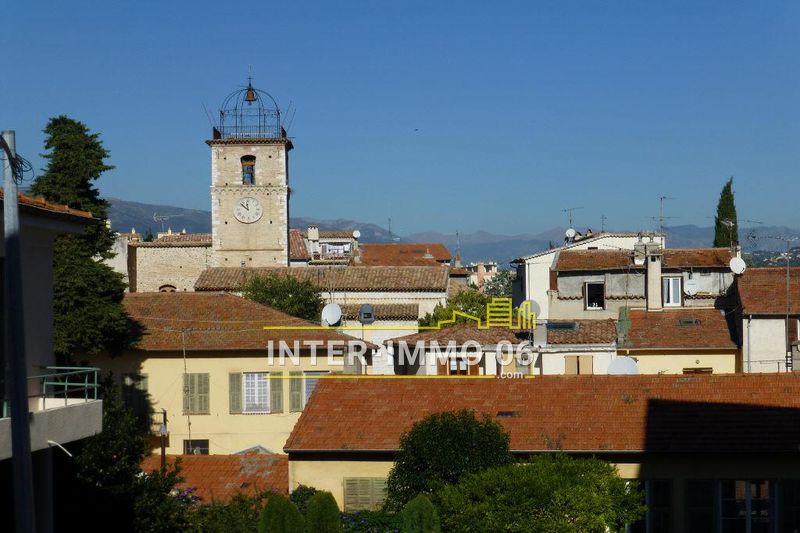 Photo Appartement Saint-Laurent-du-Var Centre-ville, achat appartement 4 pièces 82 m²