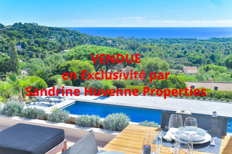 Villa La Croix-Valmer   to buy villa  5 bedrooms  