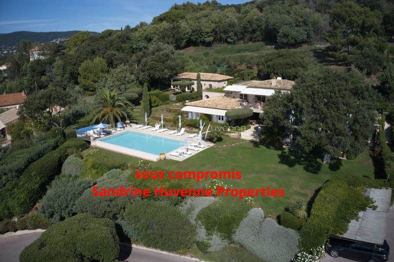 Photo Villa La Croix-Valmer Bord de mer,   to buy villa  10 bedrooms   450&nbsp;m&sup2;