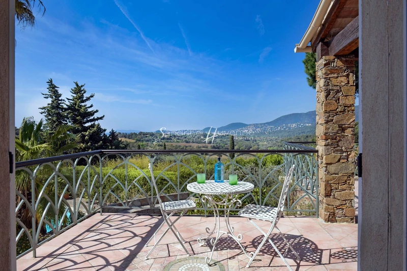 Photo Villa La Croix-Valmer achat villa 4 chambres 180 m²