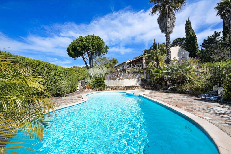 Photo Villa La Croix-Valmer achat villa 4 chambres 180 m²