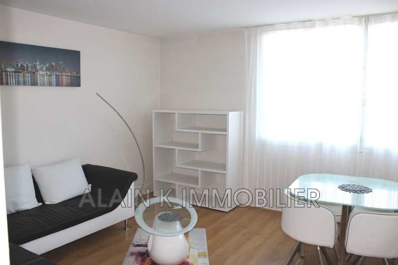 Photo Apartment Versailles Location apartment 2 room 45 m²
