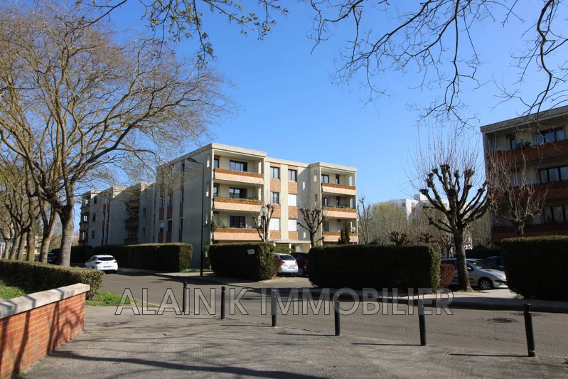 Location appartement Montigny-le-Bretonneux  