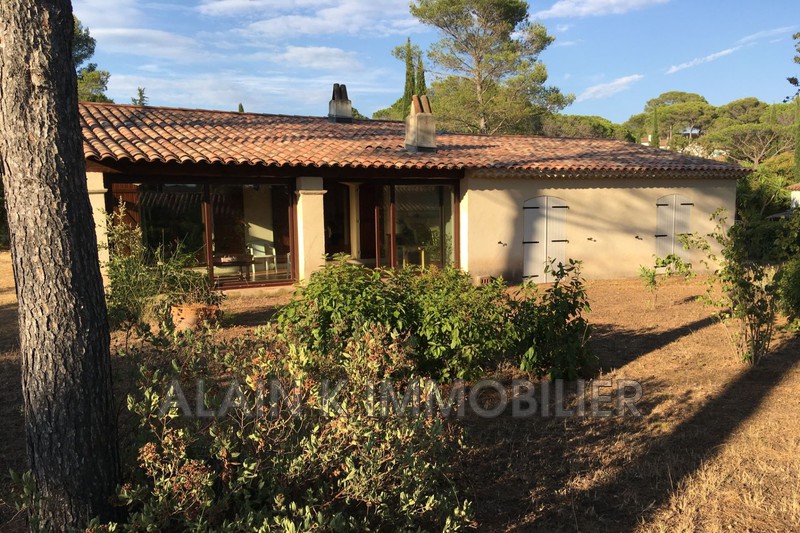 Photo Villa provençale Fréjus Secteur résidentiel,   achat villa provençale  3 chambres   125&nbsp;m&sup2;