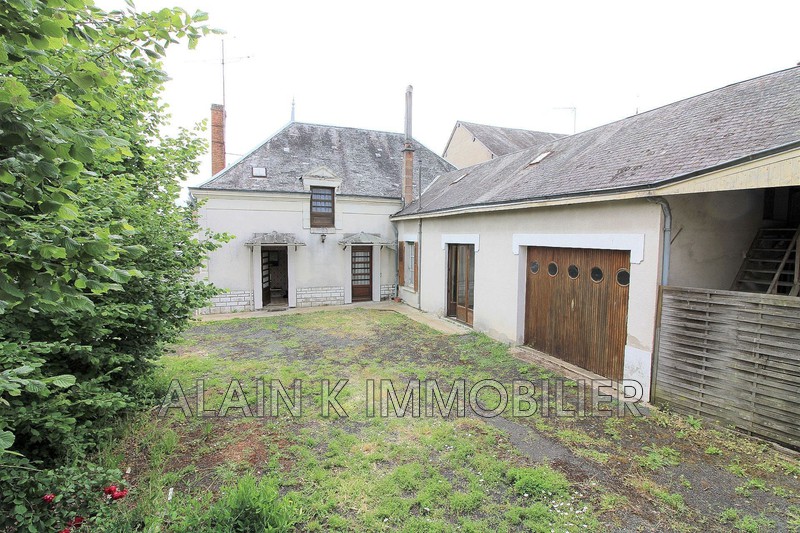 Photo Maison contemporaine Rouvres-les-Bois Village,   achat maison contemporaine  4 chambres   173&nbsp;m&sup2;