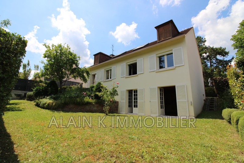 Photo Maison Marly-le-Roi Secteur pavillonnaire, achat maison 5 chambres 196 m²