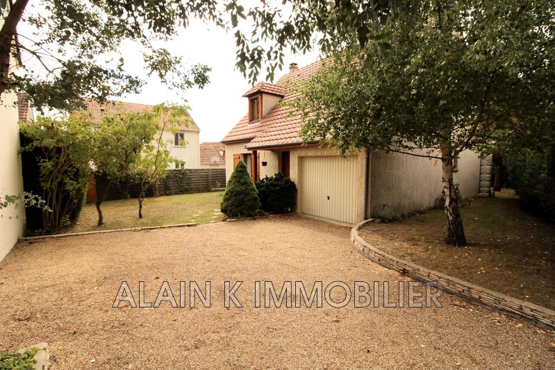 Photo Maison contemporaine Ollainville Secteur pavillonnaire,   achat maison contemporaine  4 chambres   110&nbsp;m&sup2;