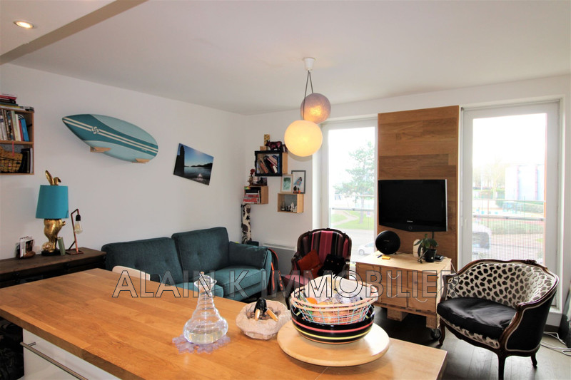 Photo Apartment Vélizy-Villacoublay Centre-ville,   to buy apartment  2 room   41&nbsp;m&sup2;