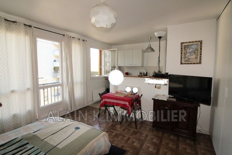 Photo Apartment Chaville   to buy apartment   28&nbsp;m&sup2;