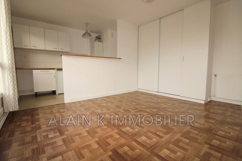 Photo Apartment Chaville   to buy apartment   28&nbsp;m&sup2;