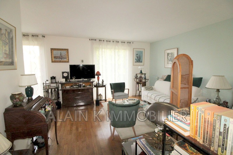 Photo Appartement Versailles Résidentiel,   achat appartement  1 pièce   45&nbsp;m&sup2;