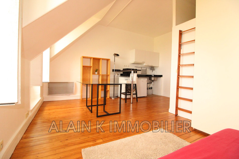 Photo Apartment Versailles Centre-ville,   to buy apartment  1 room   22&nbsp;m&sup2;