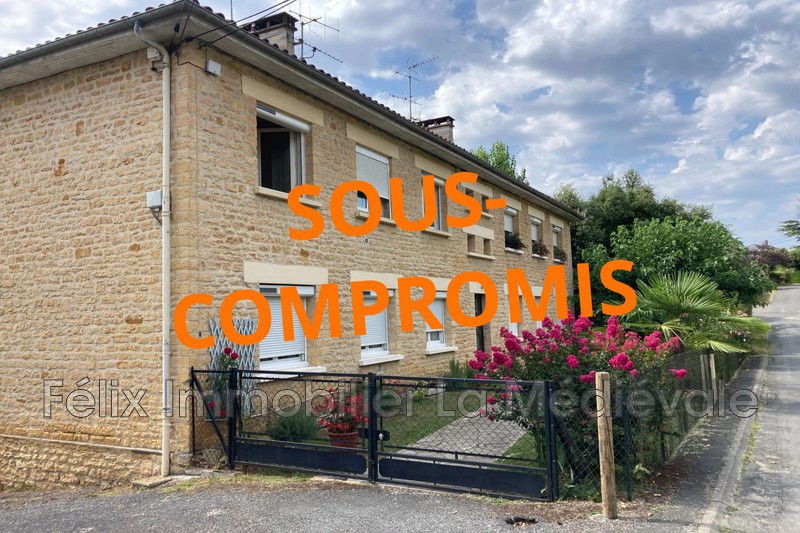 Photo Apartment Sarlat-la-Canéda Centre-ville,   to buy apartment  3 rooms   75&nbsp;m&sup2;