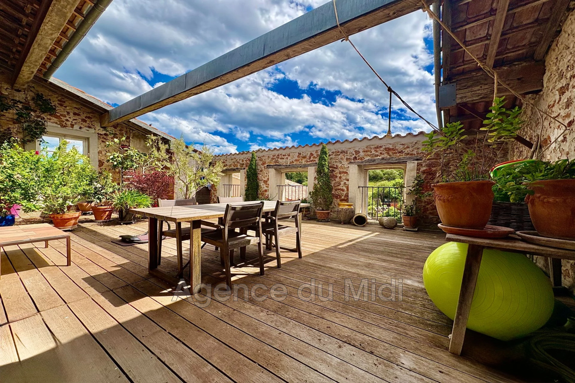 Maison 6 pièces 300 m² · à Fitou · 300 m² · 449 000 €