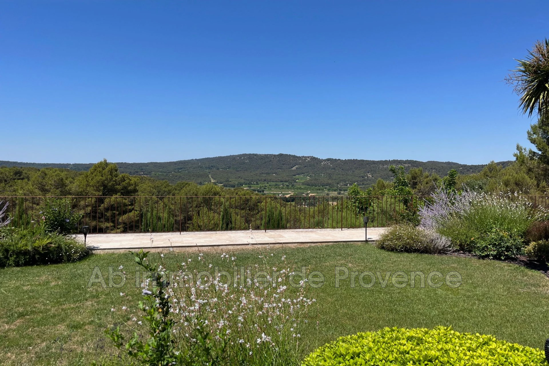 Maison 8 pièces 60 m² · à Campagne · 60 m² · 2 100 000 €