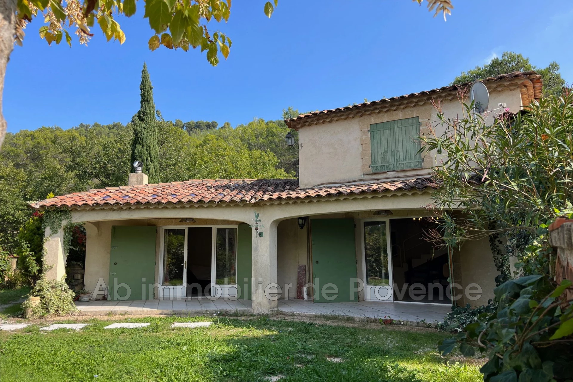 Maison 4 pièces 142 m² · à Rognes · 142 m² · 588 000 €