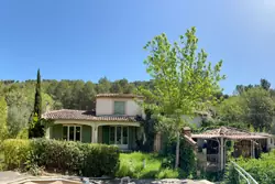 Maison 4 pièces 142 m² · à Rognes · 142 m² · 588 000 €