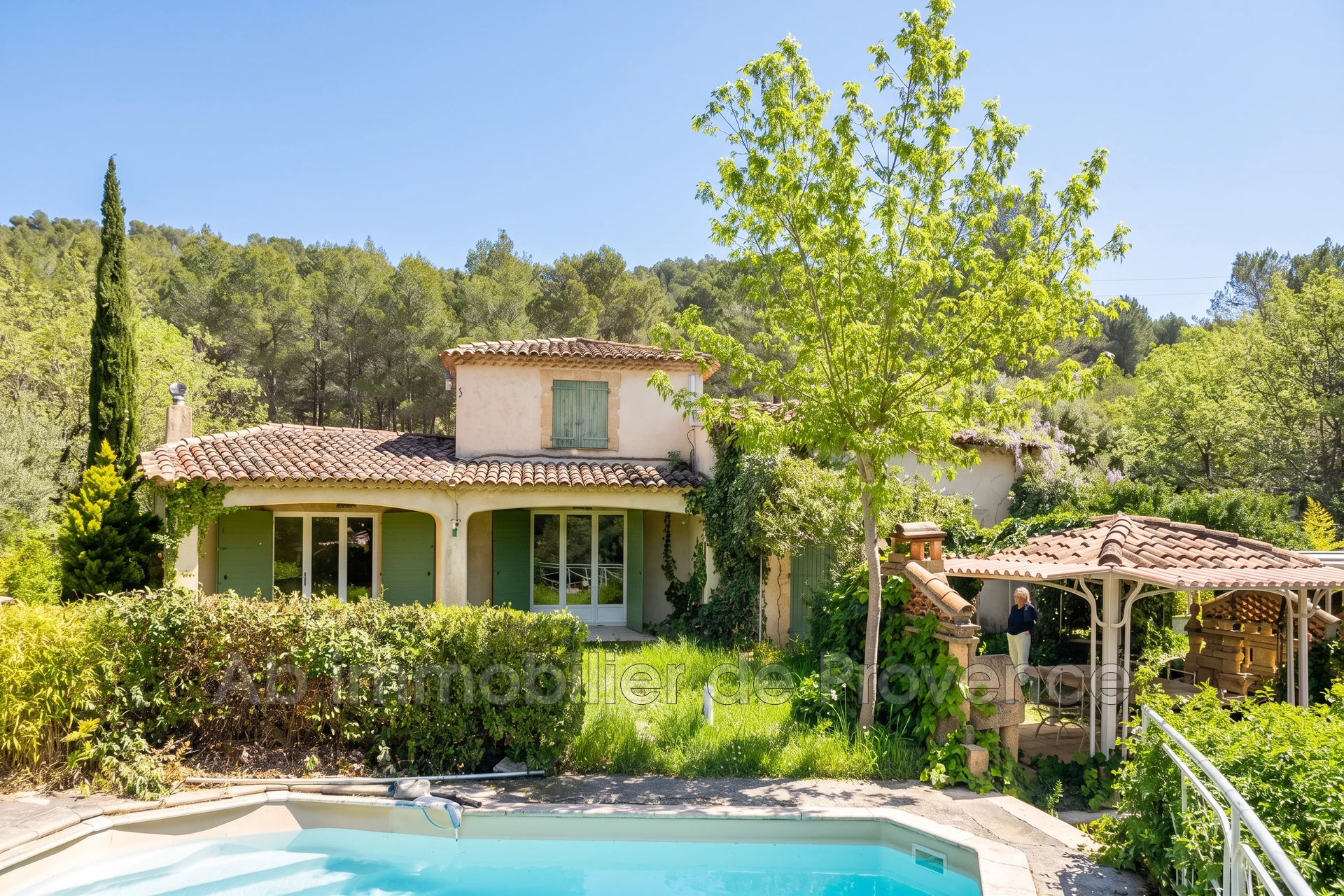 Maison 4 pièces 142 m² · à Rognes · 142 m² · 588 000 €