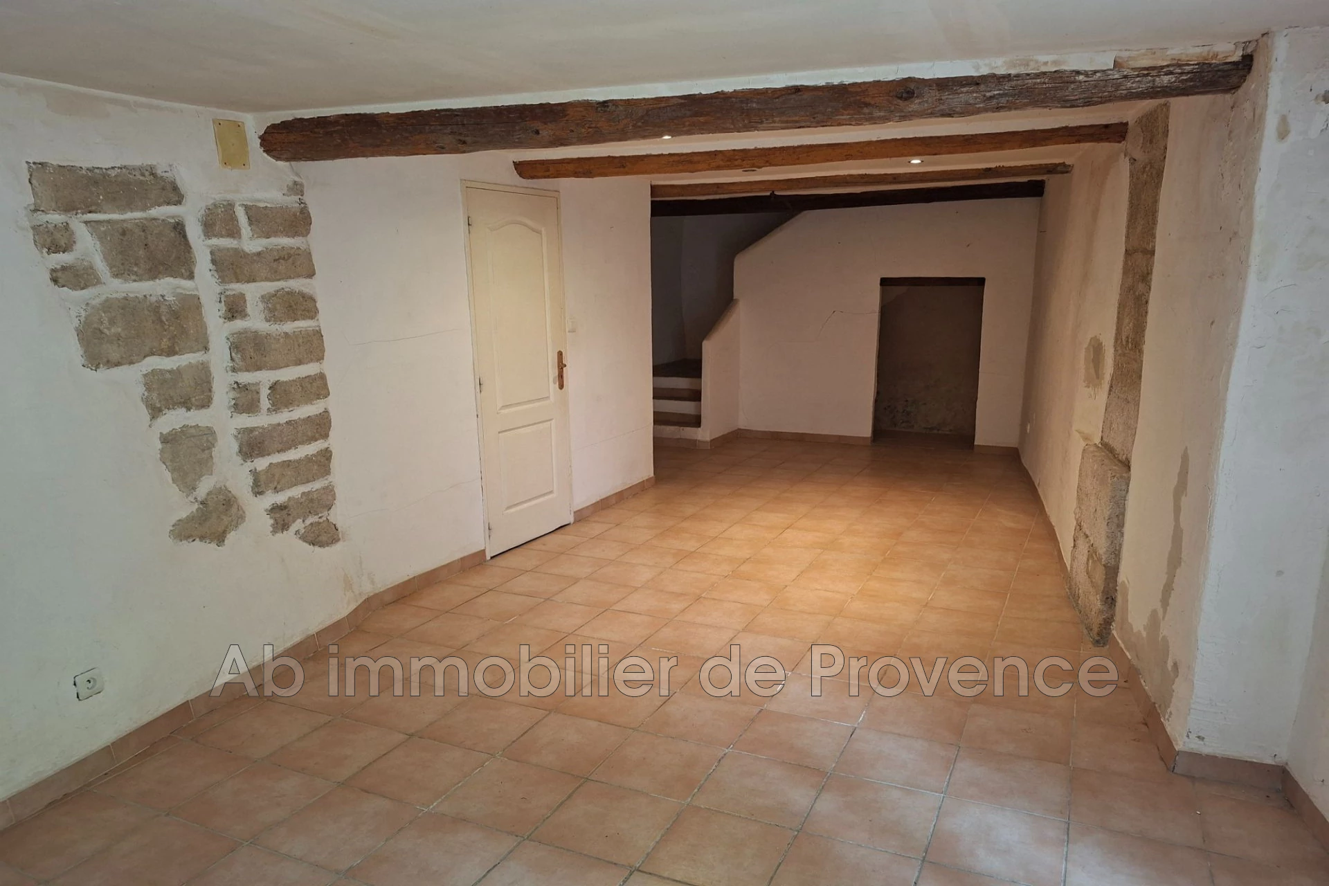 Maison 11 pièces 304 m² · à Rognes · 304 m² · 630 000 €