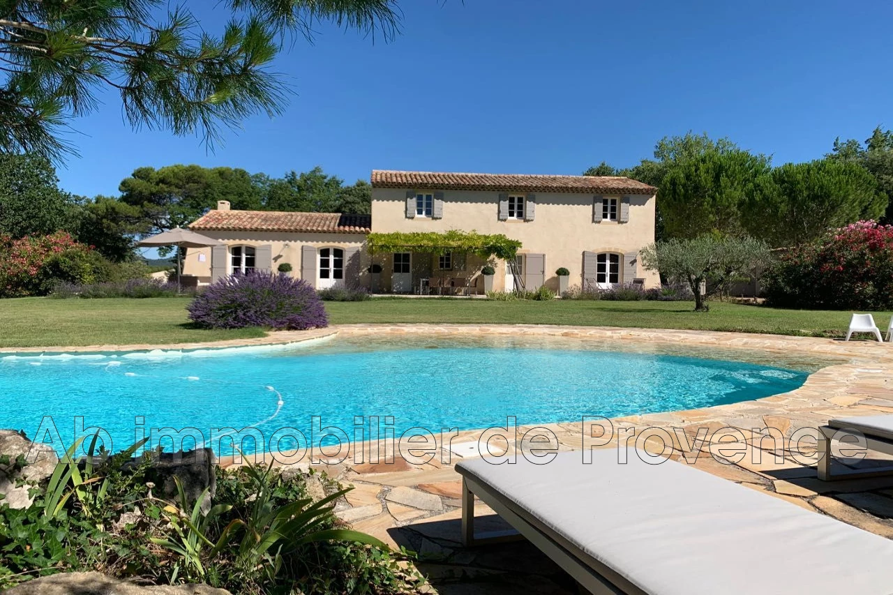 Maison 5 pièces 250 m² · à Rognes · 250 m² · 1 680 000 €