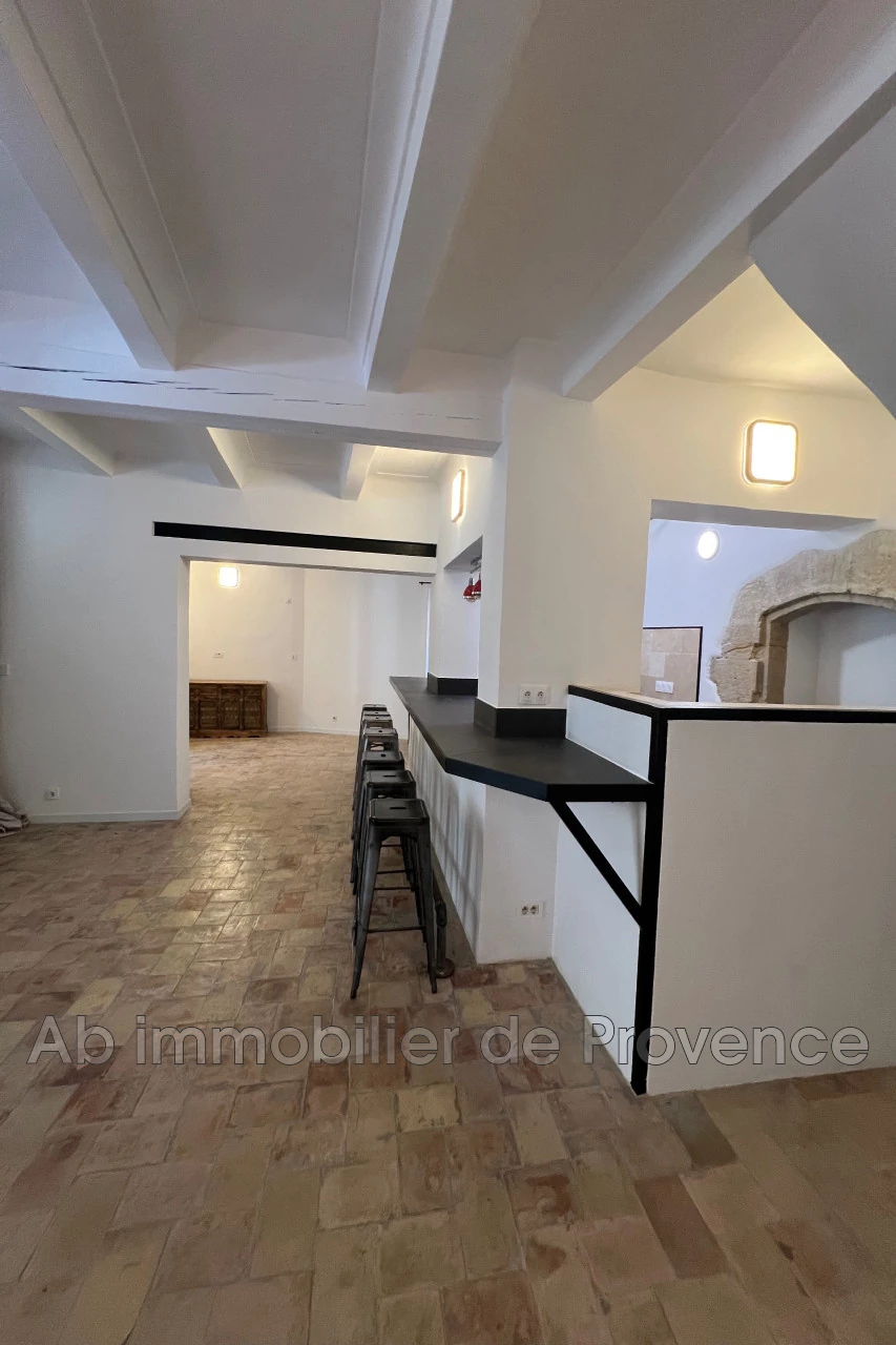 Maison 7 pièces 236 m² · à Lauris · 236 m² · 449 000 €