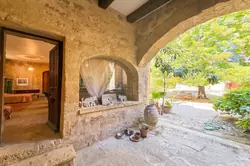 Maison 6 pièces 250 m² · à Rognes · 250 m² · 894 000 €