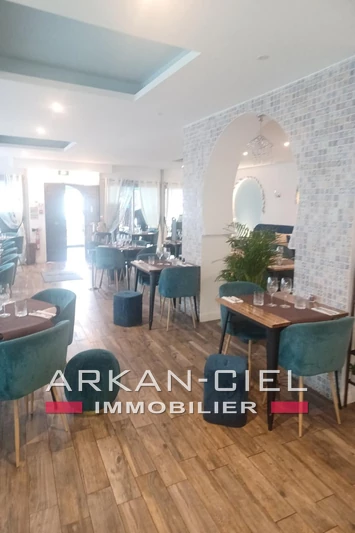 Photo  Villeneuve-Loubet  Professionnel    246&nbsp;m&sup2;