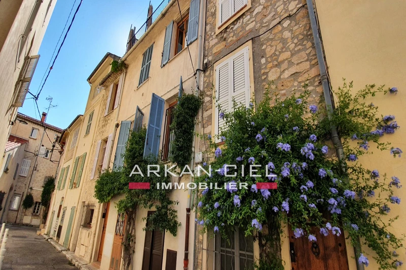 Photo House Antibes Centre-ville, to buy house 7 bedroom 170 m²