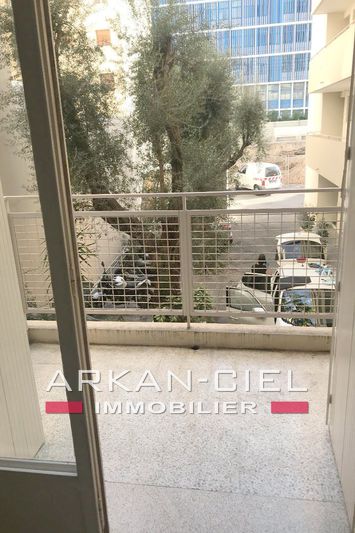 Photo Appartement Juan-les-Pins Centre-ville, achat appartement 2 pièces 45 m²