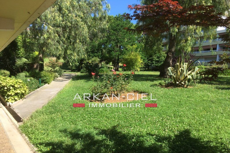 Photo Apartment Antibes Puy, to buy apartment 2 rooms 53 m²
