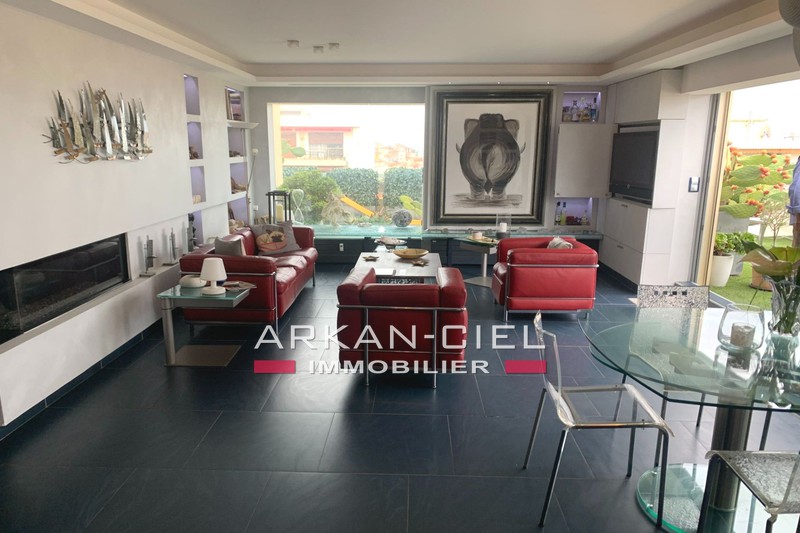 appartement  3 pièces  Antibes   90 m² -   