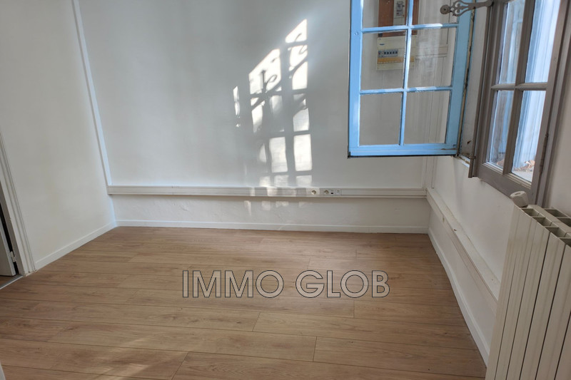 Professionnel locaux Nîmes  