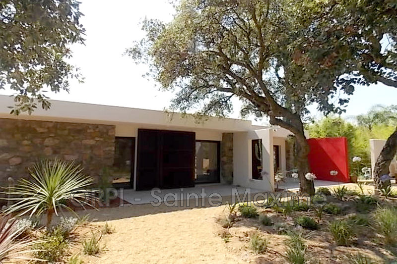 Photo Villa Grimaud Proche plages, Location saisonnière villa 3 chambres 145 m²