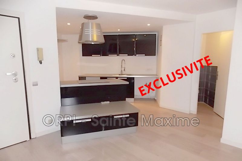 Photo Apartment Sainte-Maxime Centre-ville, to buy apartment 2 rooms 44 m²