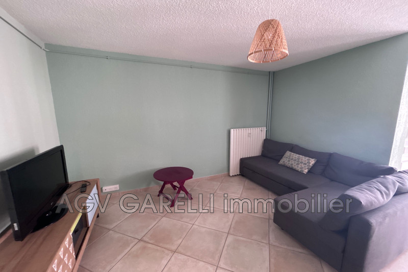 Photo n°3 - Location appartement Hyères 83400 - 850 €