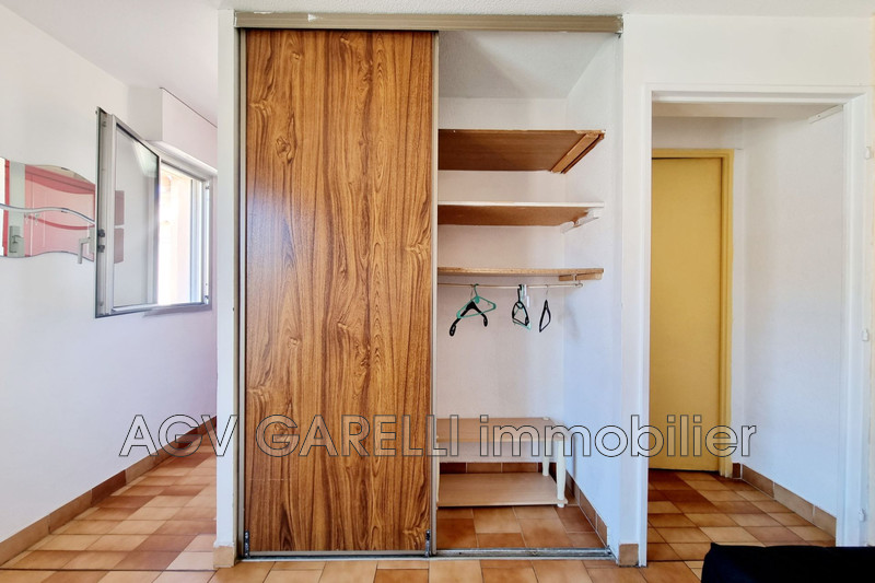 Photo n°2 - Location appartement Hyères 83400 - 530 €