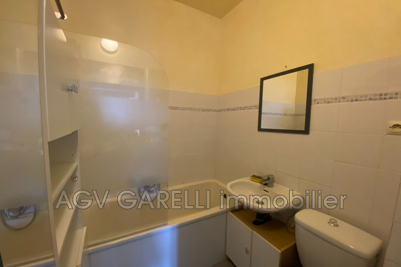 Photo n°7 - Location appartement Hyères 83400 - 830 €