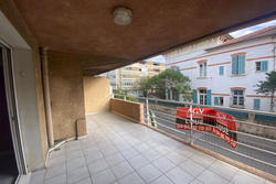 Photos  Appartement à louer Hyères 83400