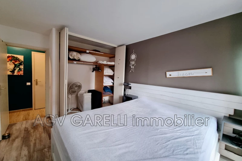 Location appartement Hyères  