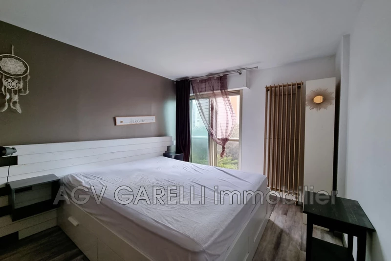 Location appartement Hyères  