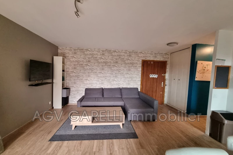 Location appartement Hyères  
