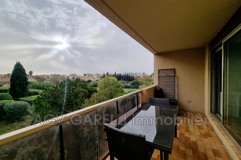 Location appartement Hyères  