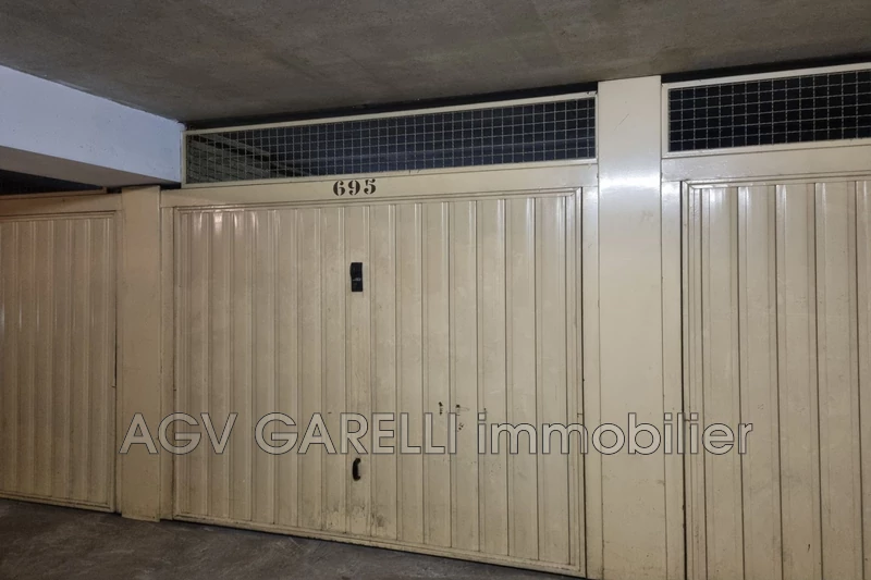 Location appartement Hyères  