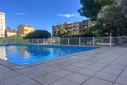 Photos  Appartement à louer Hyères 83400