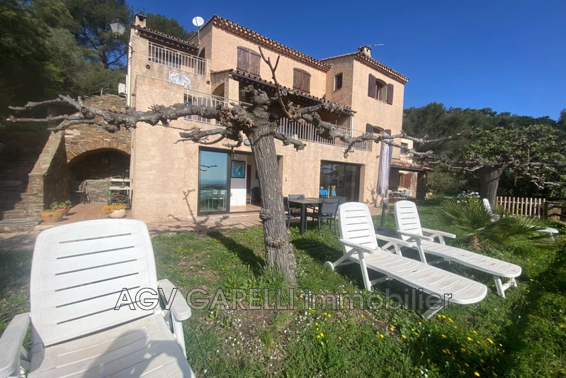 Location rez-de-jardin Hyères  