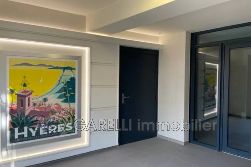 Location appartement Hyères  