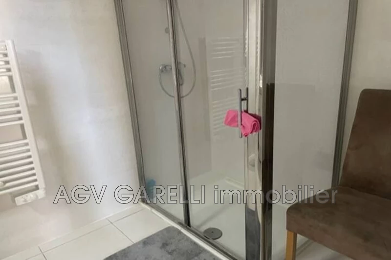 Location appartement Hyères  